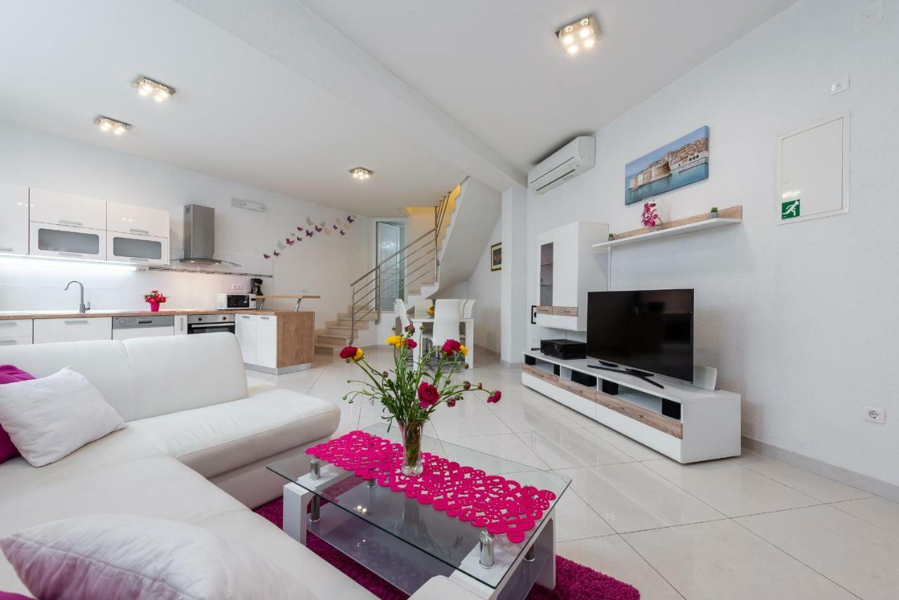 Luxury Sensation Spacious & Free Private Garage Ragusa Esterno foto