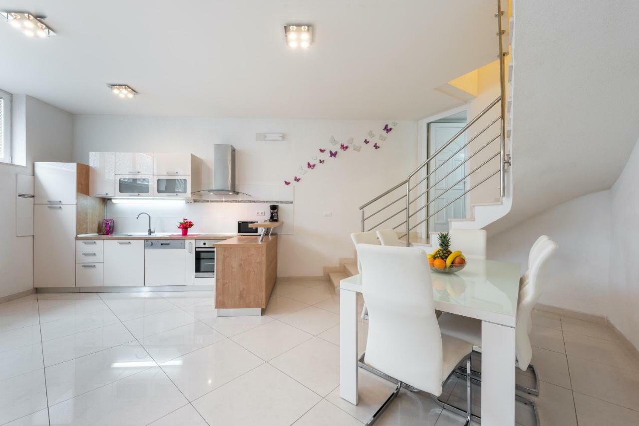 Luxury Sensation Spacious & Free Private Garage Ragusa Esterno foto